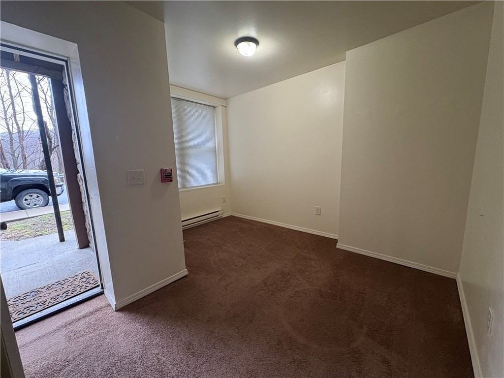 2 Cliff St Apt B - Photo 4 of 6