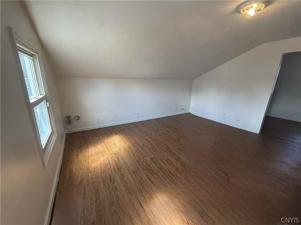 1212 Spring St - Photo 4 of 4