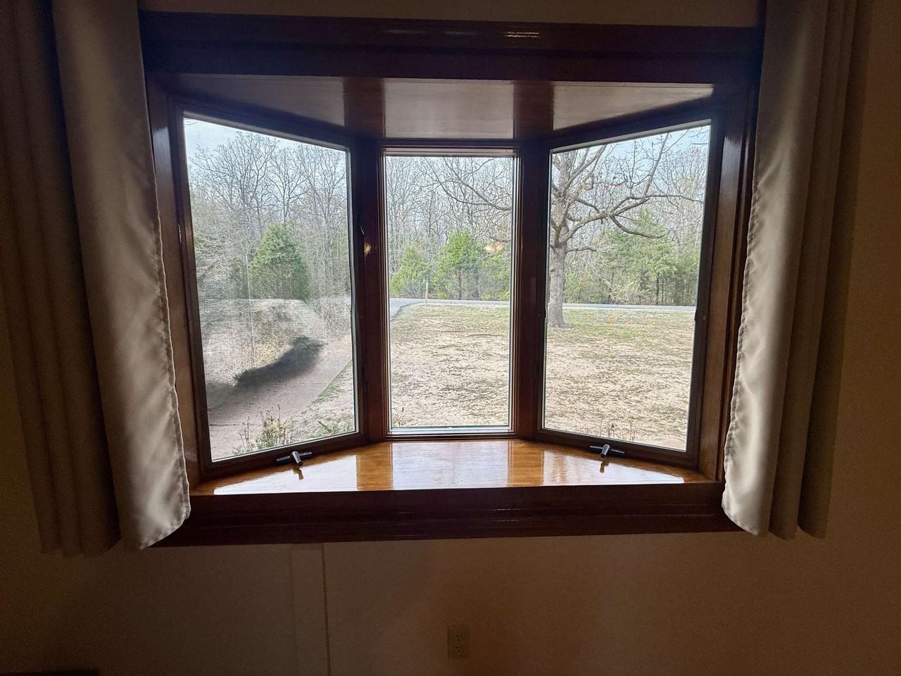 103 E Church St - Photo 3 of 27