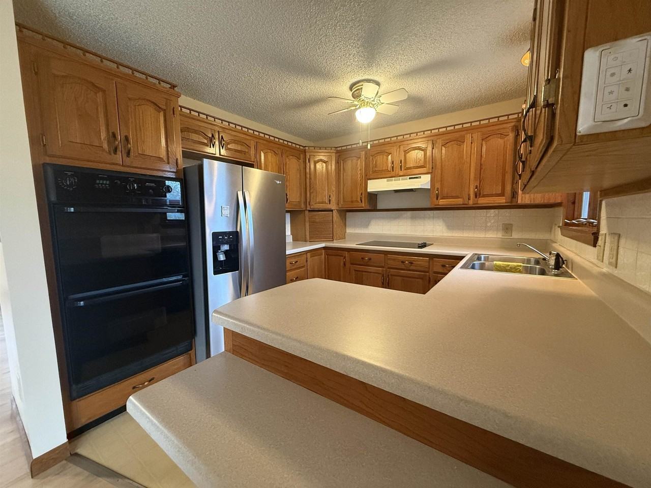 103 E Church St - Photo 6 of 27