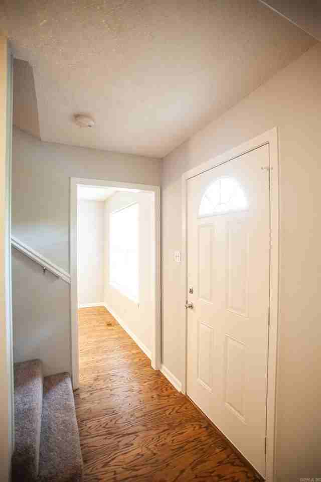 23 Greenview Cir - Photo 2 of 29