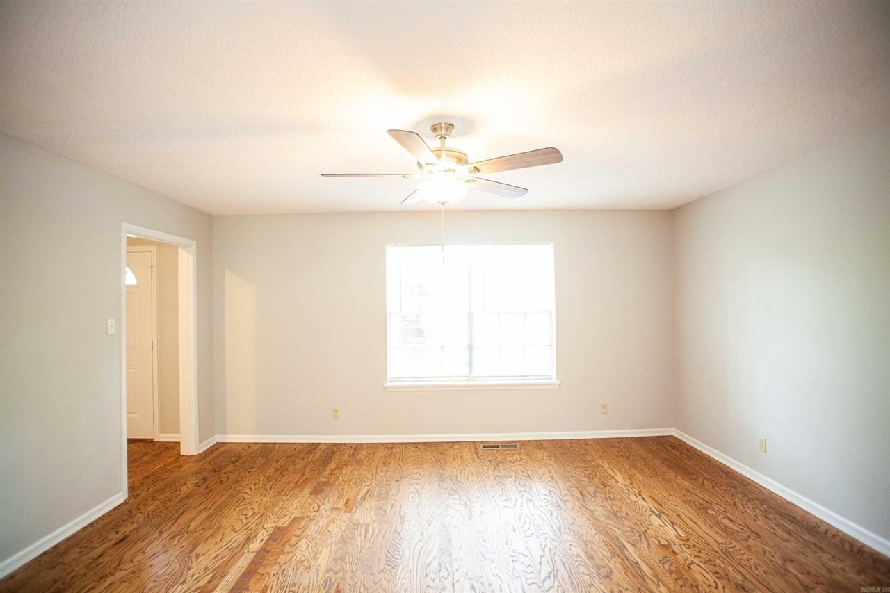 23 Greenview Cir - Photo 3 of 29