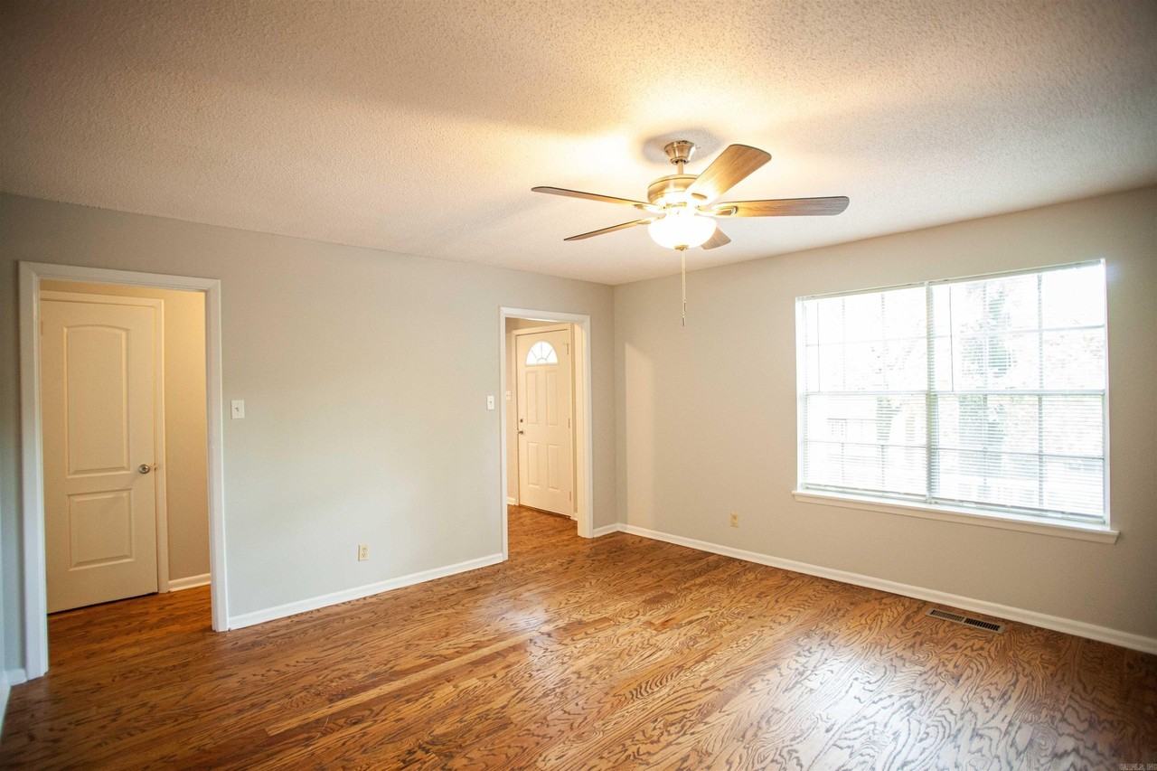 23 Greenview Cir - Photo 4 of 29