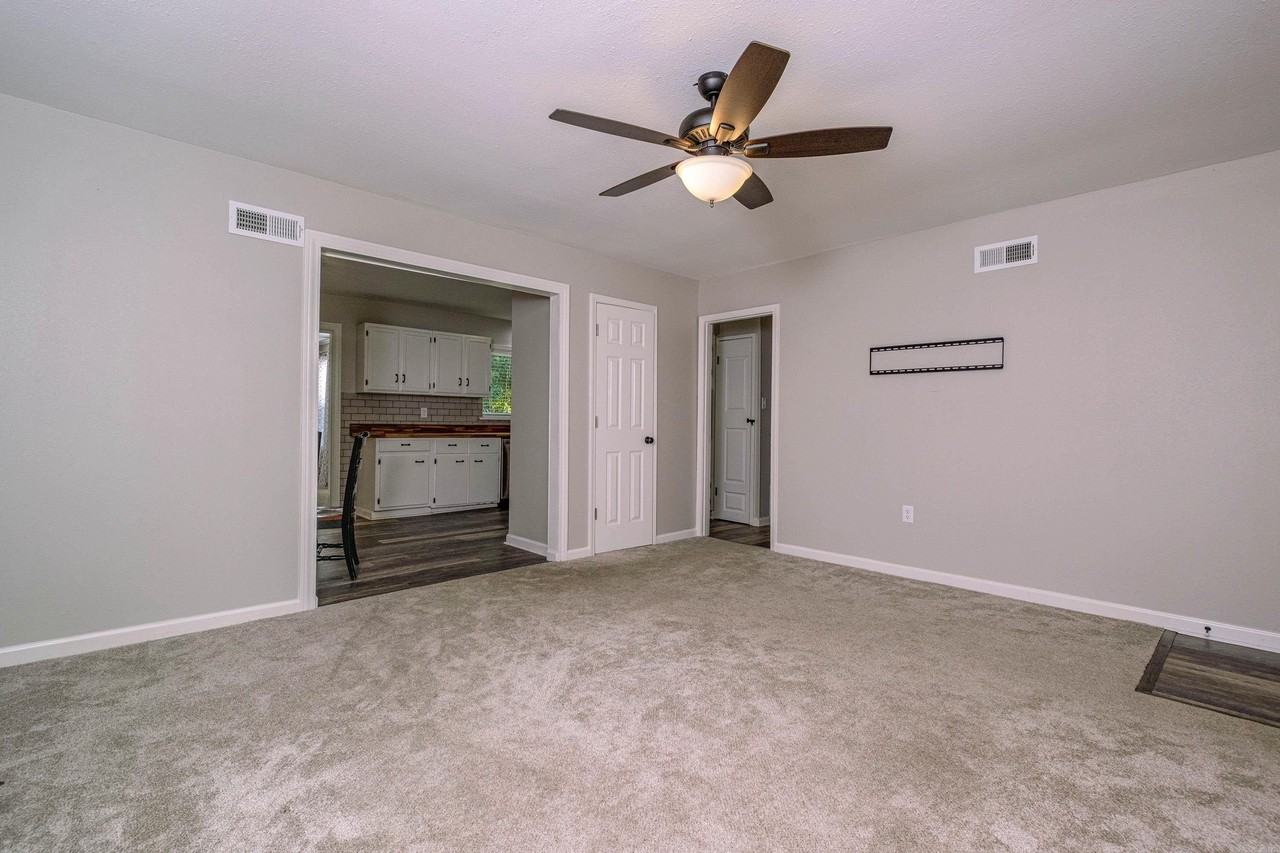 3508 Salem Rd #RD - Photo 7 of 37