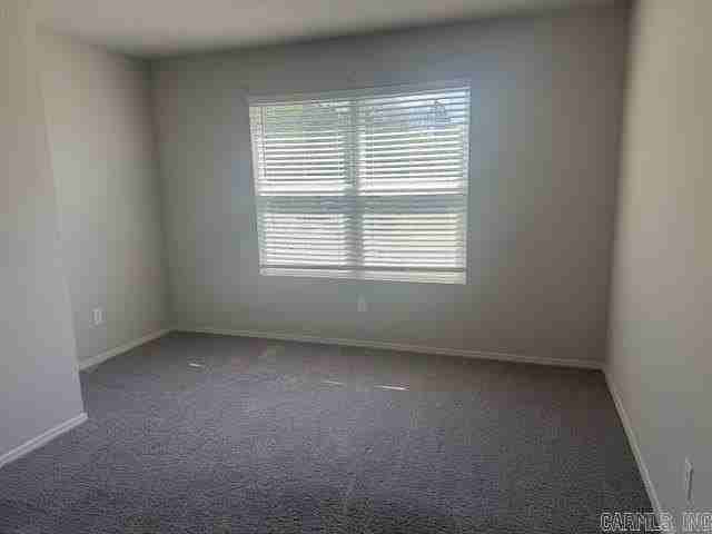 6400 Amalie Dr - Photo 7 of 13