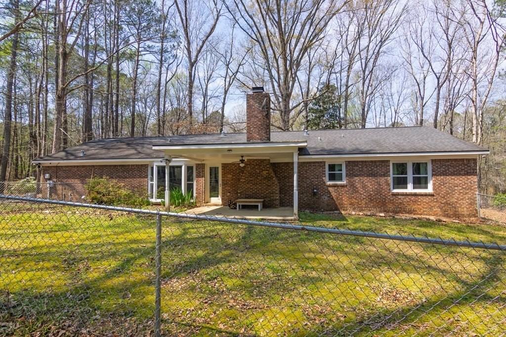 1026 Denney Rd - Photo 7 of 39