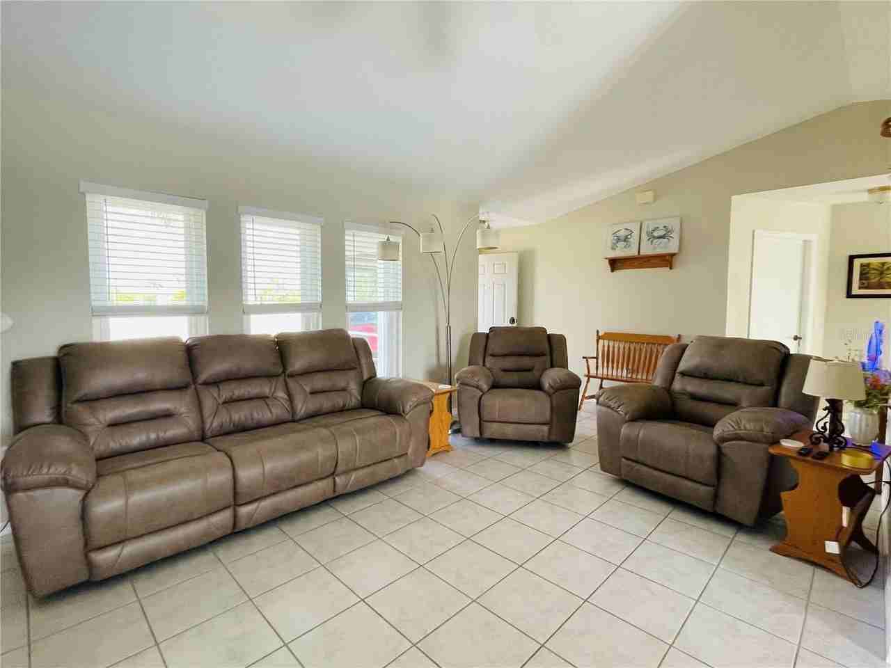 9532 Galaxie Cir - Photo 4 of 19