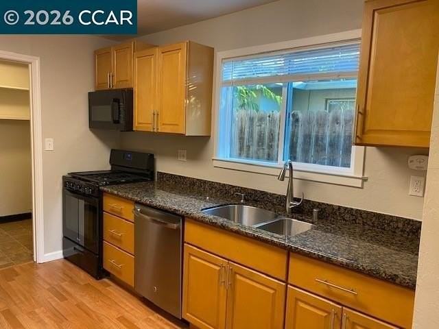 2182 Marsh Ave - Photo 5 of 12