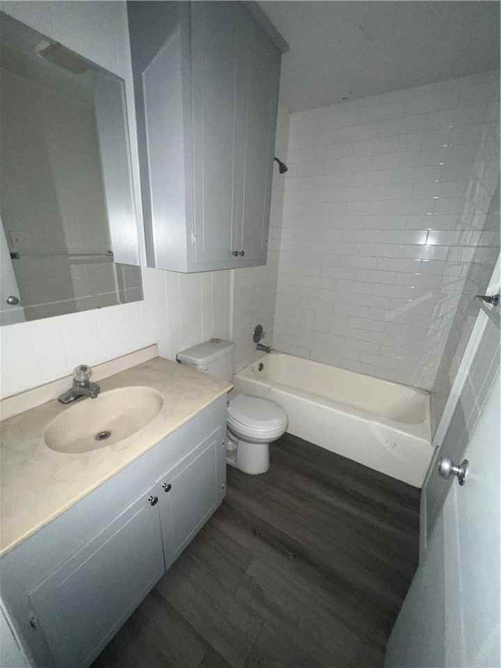 4813 Lavaca Dr Unit 2 - Photo 7 of 8