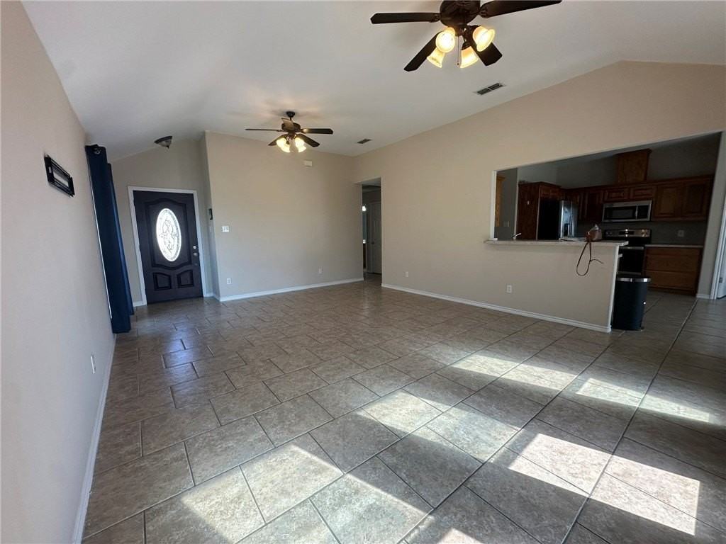 2012 Cottonwood Dr - Photo 5 of 29