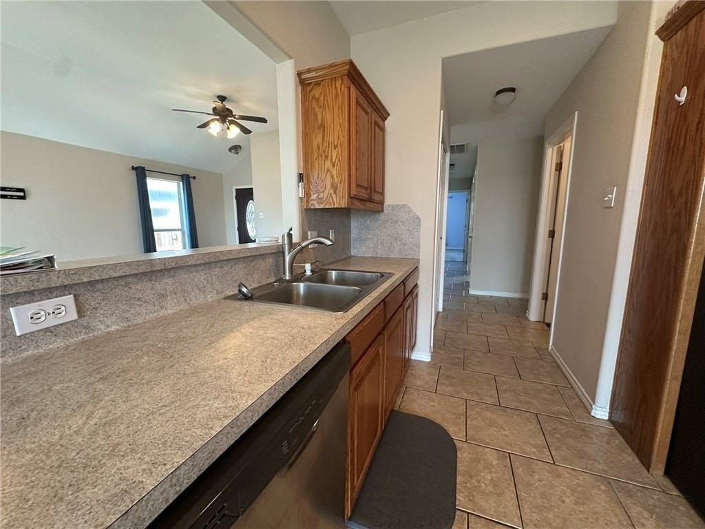 2012 Cottonwood Dr - Photo 7 of 29