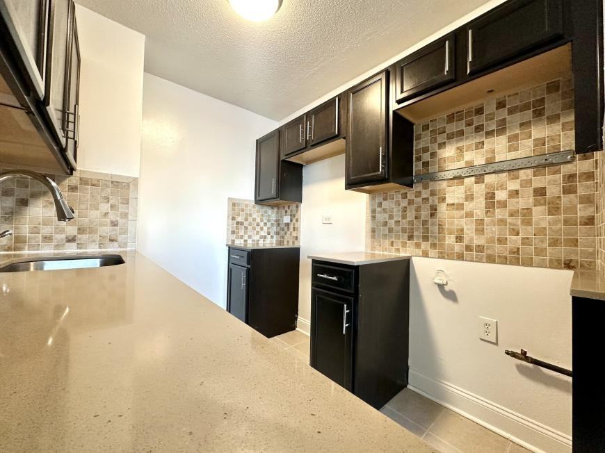 3333 Broadway - Photo 3 of 6