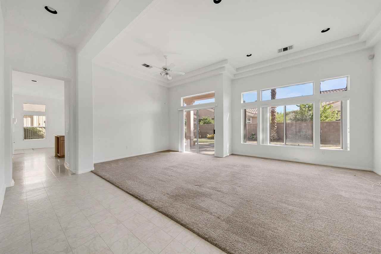 78549 Links Dr - Photo 5 of 35