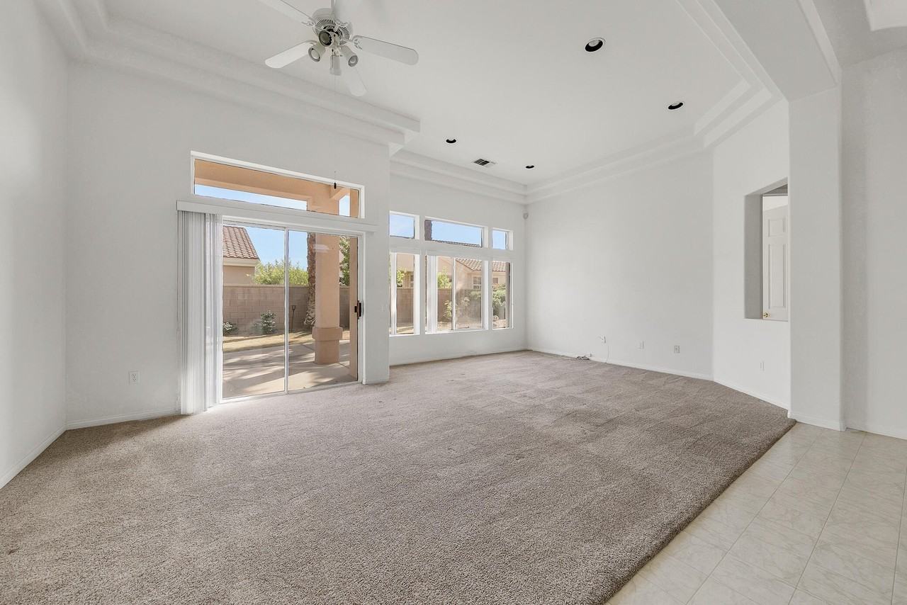 78549 Links Dr - Photo 6 of 35