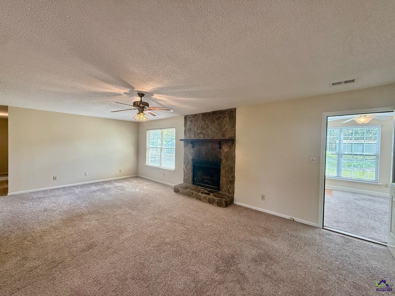 104 Water Dr - Photo 3 of 24