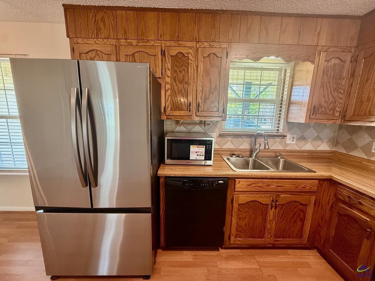 104 Water Dr - Photo 7 of 24