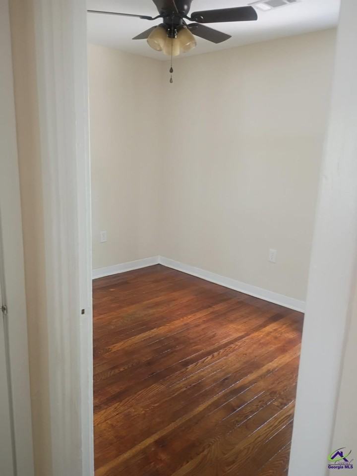 109 Marshall Dr - Photo 3 of 6