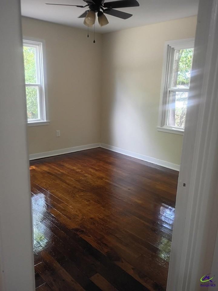 109 Marshall Dr - Photo 4 of 6