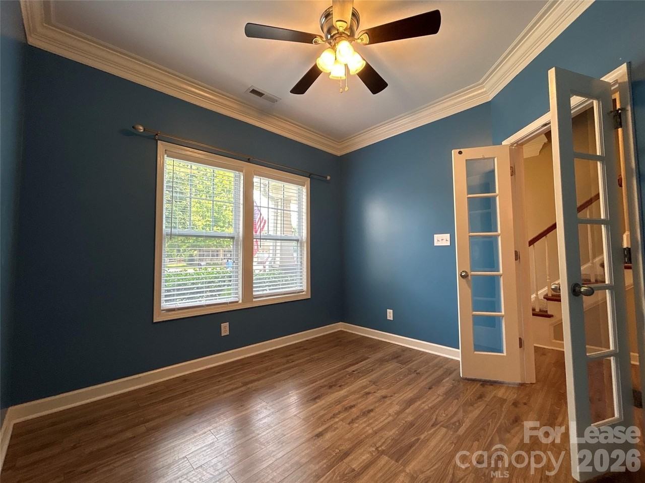 4406 Overbecks Ln - Photo 2 of 22