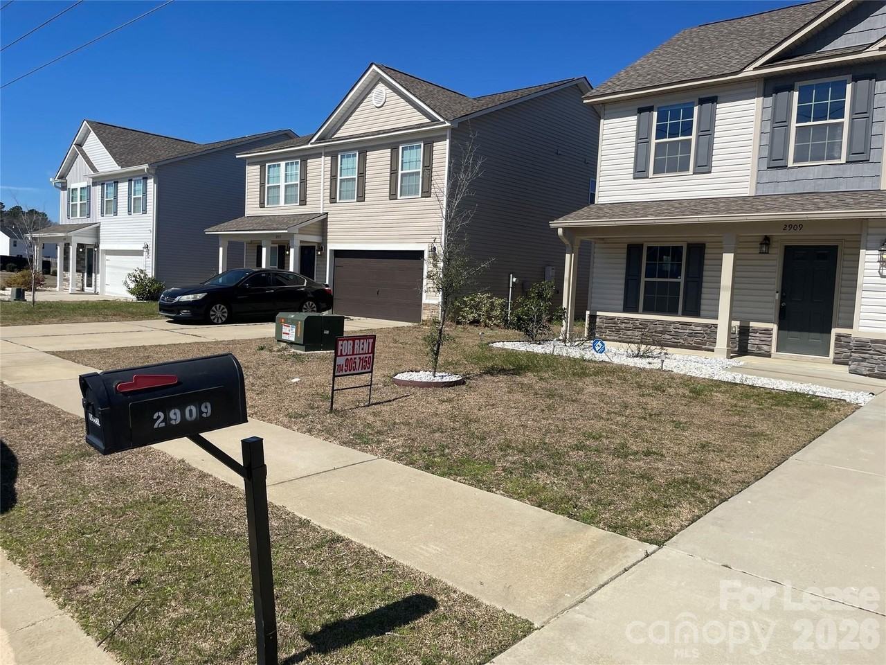 2909 Old Field Rd - Photo 2 of 39