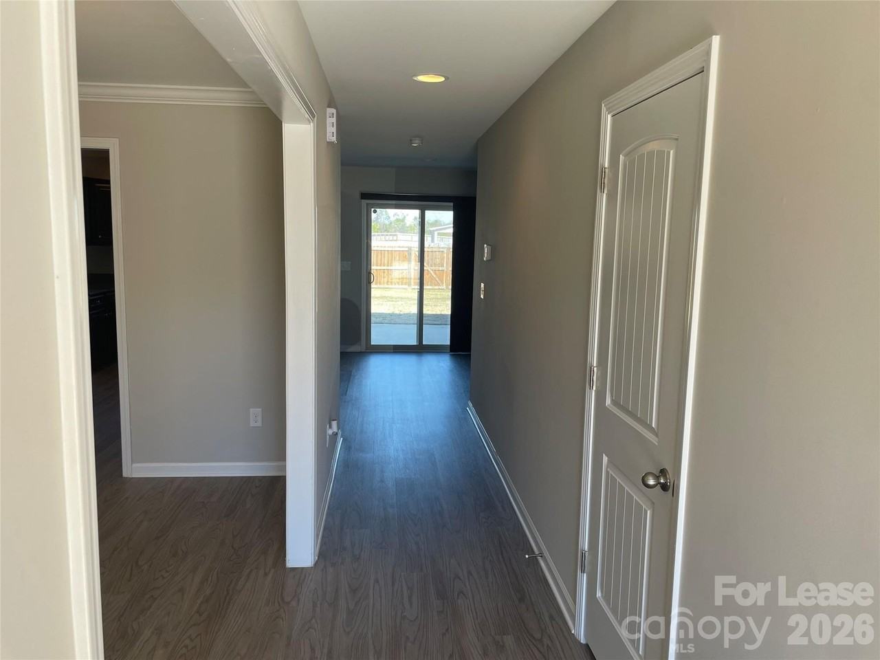 2909 Old Field Rd - Photo 3 of 39