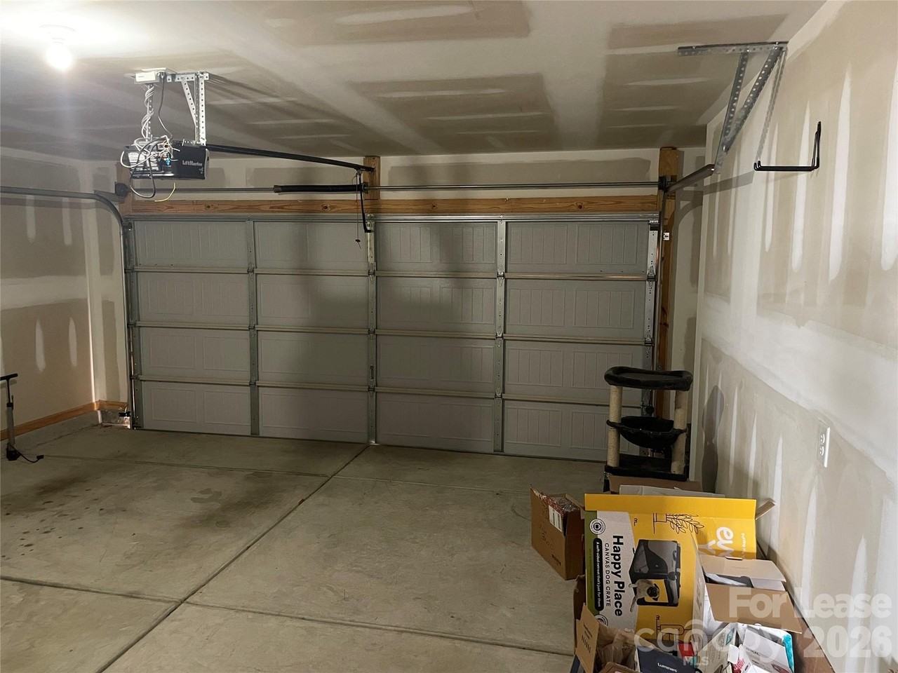 2909 Old Field Rd - Photo 6 of 39