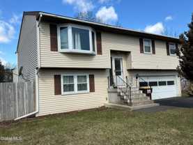 2 Dyer Dr - Photo 1 of 1