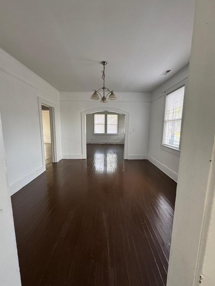 1931 Token St - Photo 6 of 13