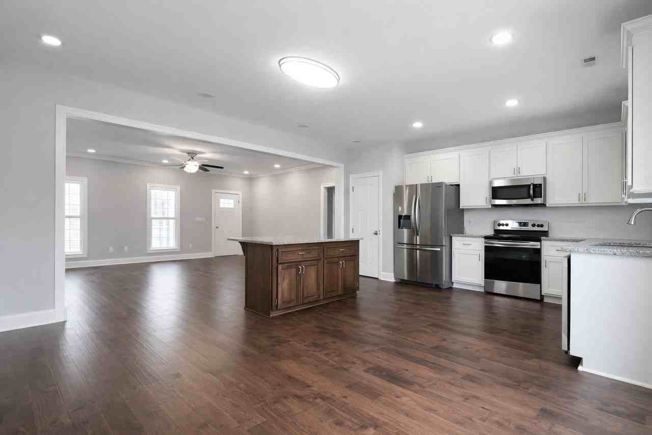 122 Fargo Dr #1 - Photo 2 of 14