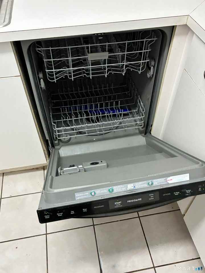 175 Mill Pond Rd Unit 201 #201 - Photo 6 of 13