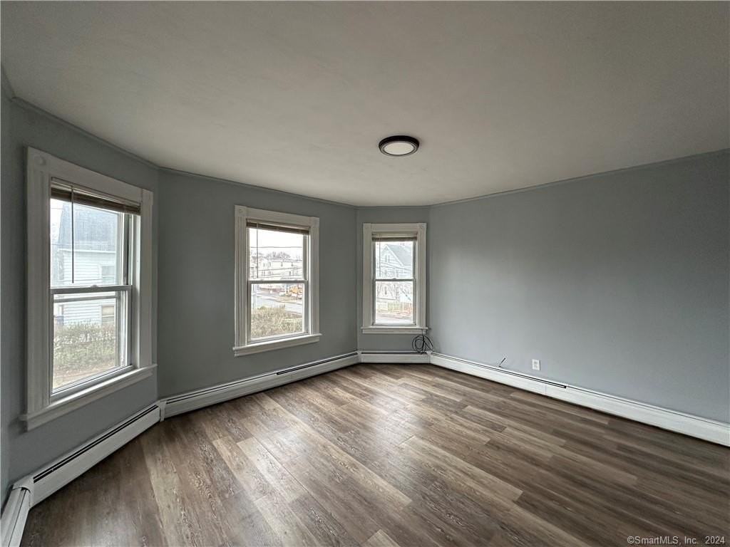 12 Woodland St 2nd Fl - Photo 5 of 15