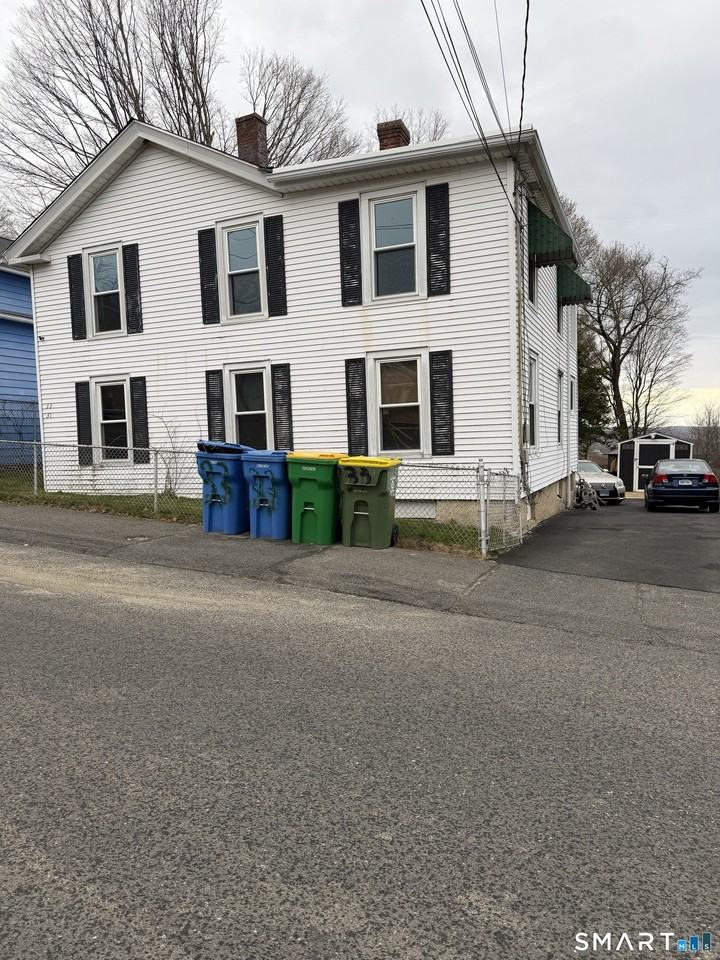 33 Pilgrim Ave - Photo 2 of 21