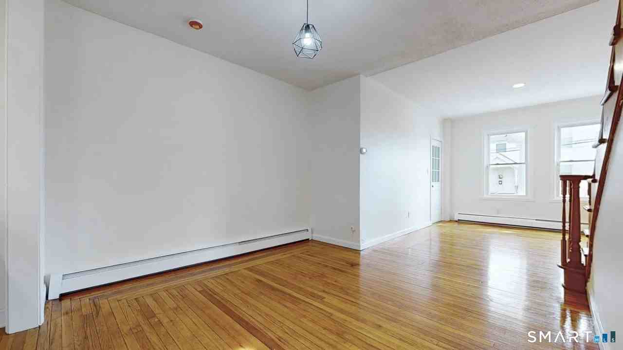 112 Greenwood St - Photo 6 of 25