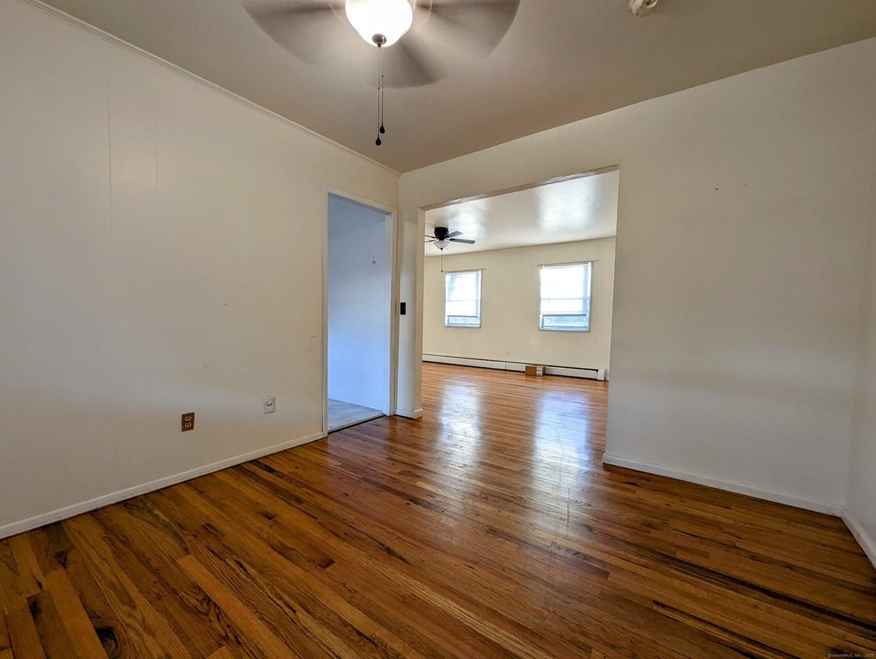 1 Fairview Dr Apt 4 - Photo 4 of 18