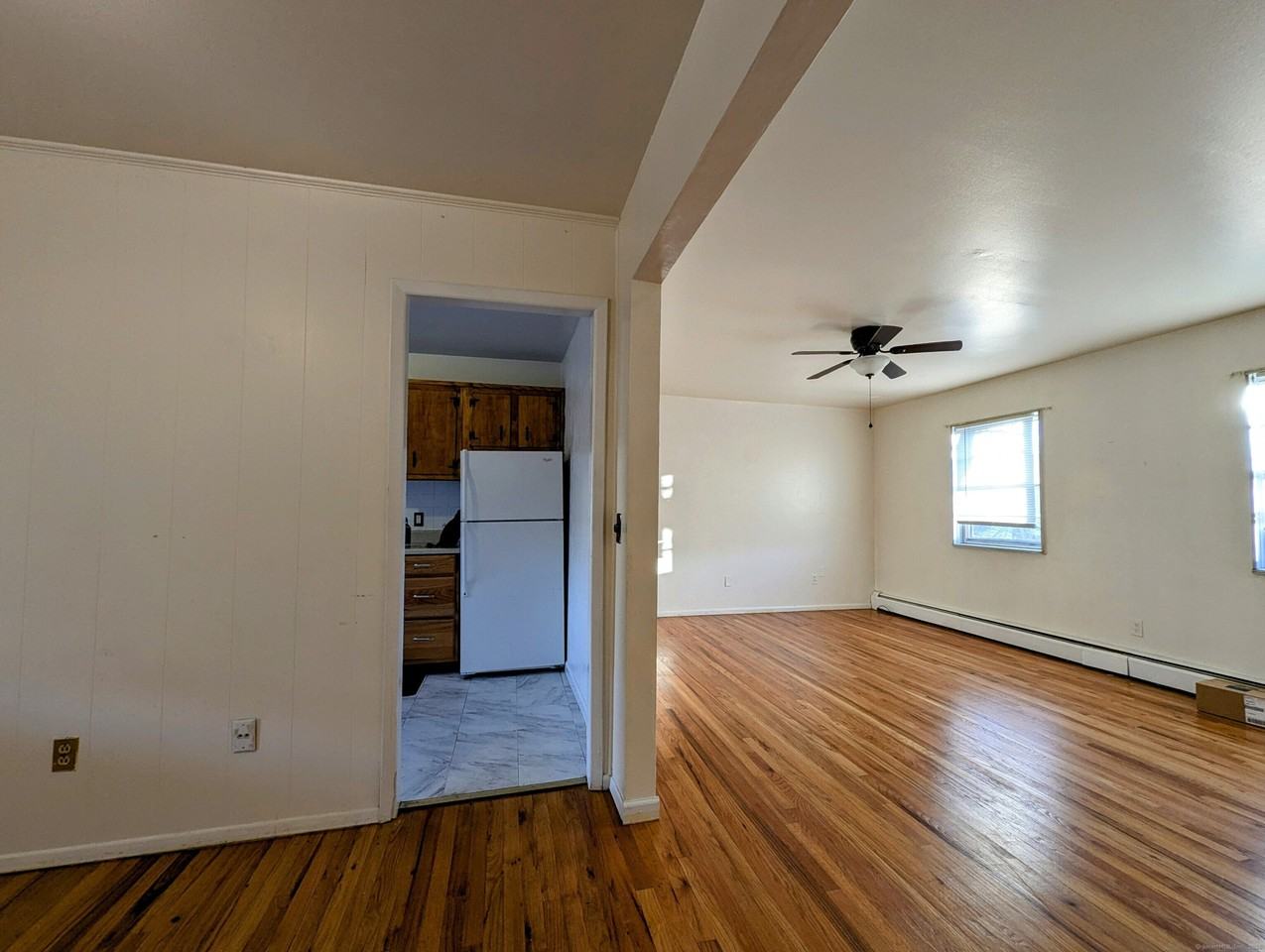 1 Fairview Dr Apt 4 - Photo 5 of 18