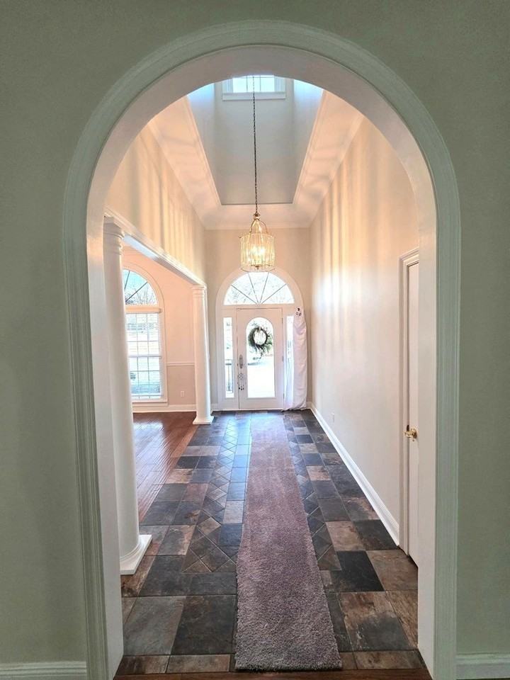 107 Edinburgh Way - Photo 3 of 18