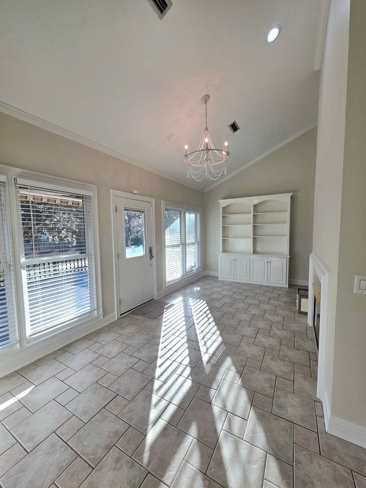 107 Edinburgh Way - Photo 6 of 18