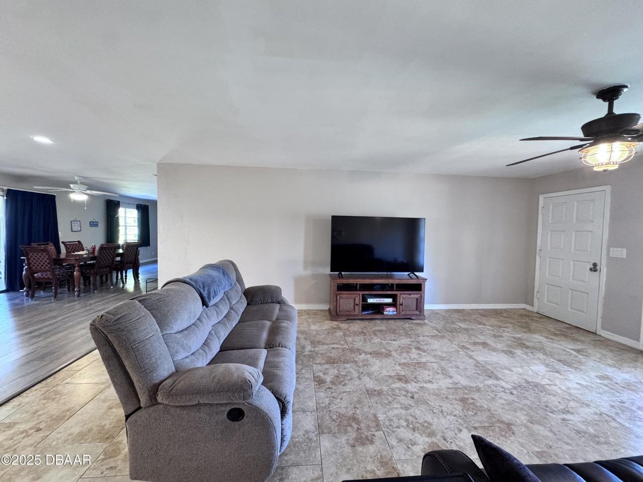 6 Ocean Cir - Photo 4 of 29