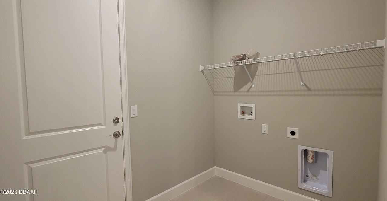 111 Longridge Ln - Photo 5 of 42