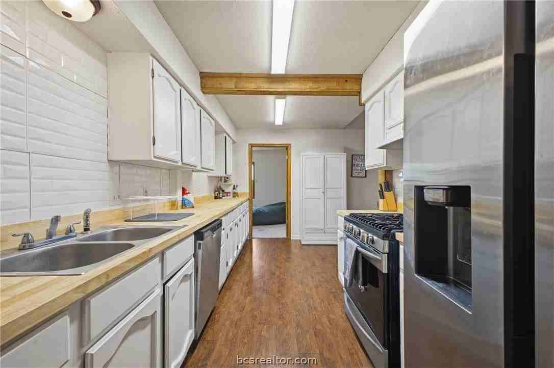 3101 Lodgepole Dr - Photo 5 of 19