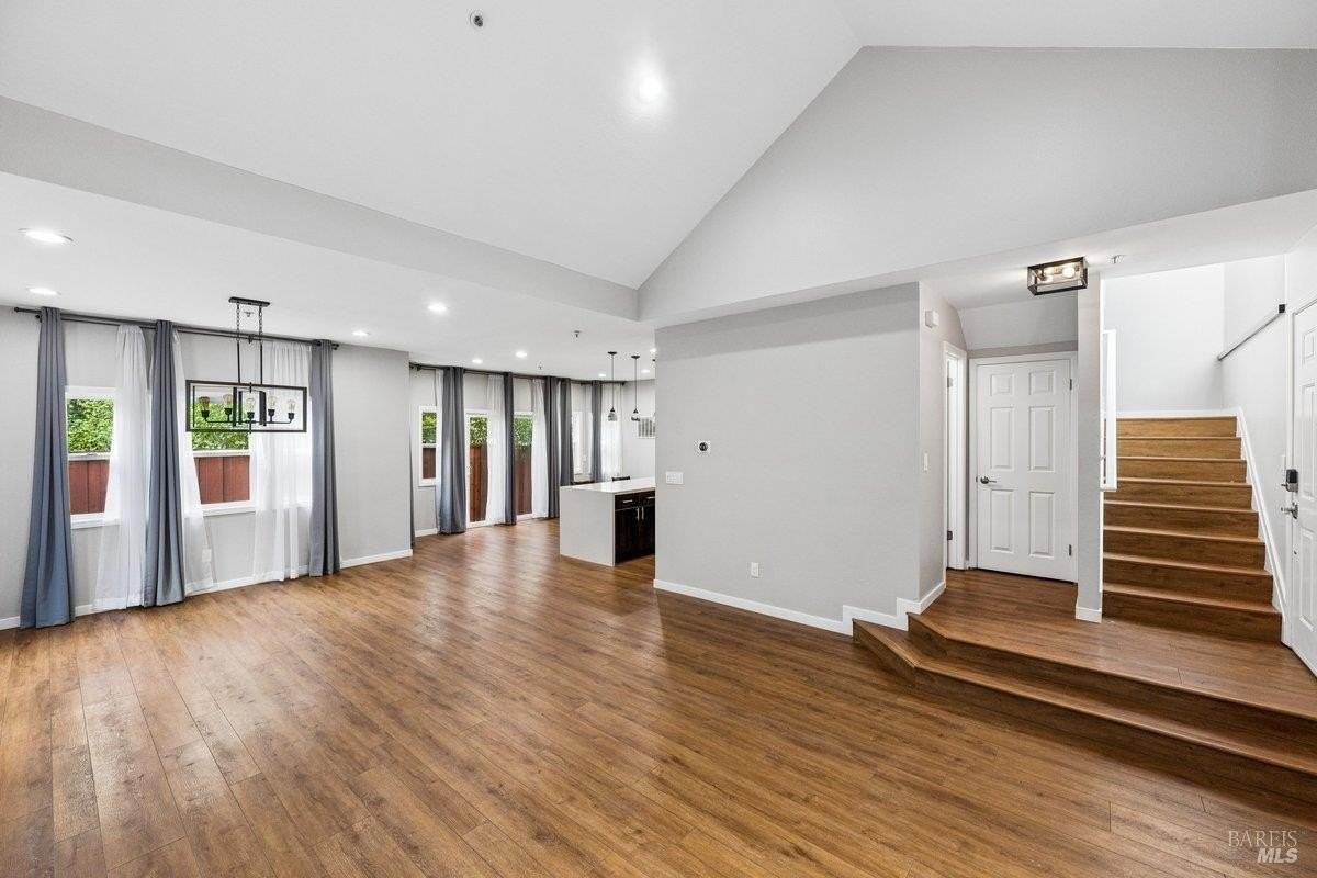 4 Courtney Ln - Photo 4 of 14