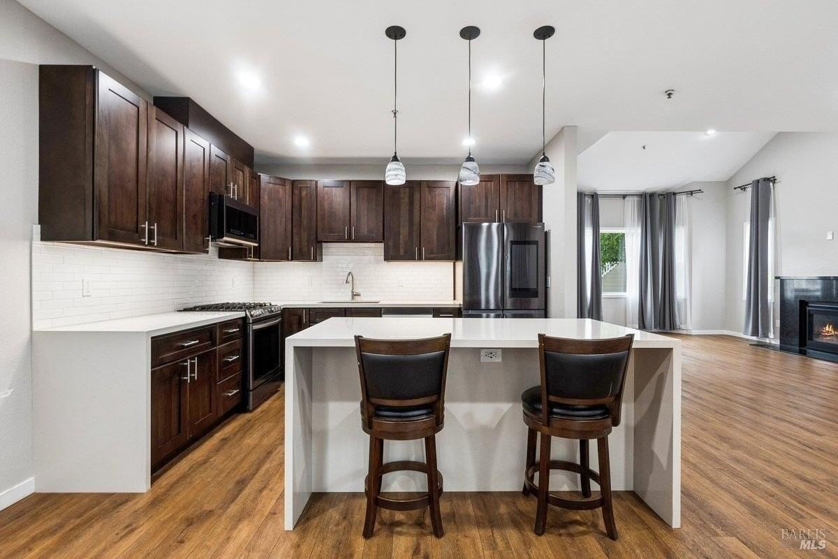 4 Courtney Ln - Photo 6 of 14