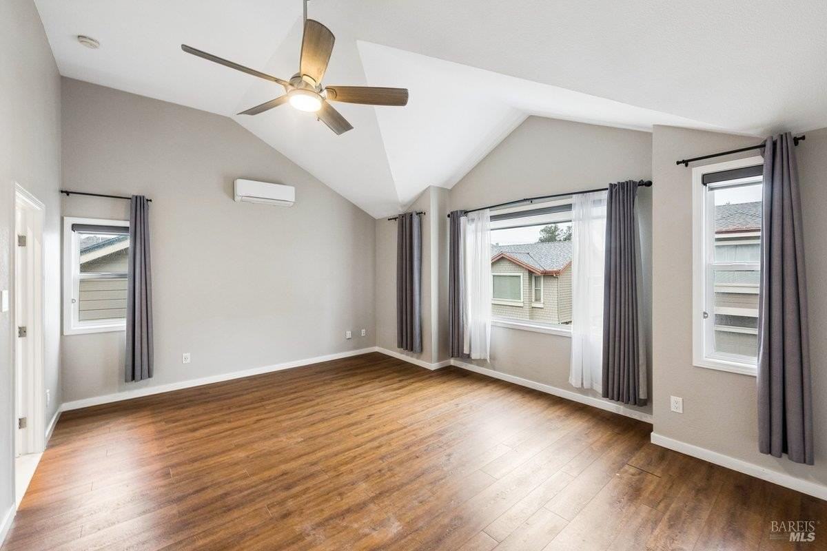 4 Courtney Ln - Photo 7 of 14