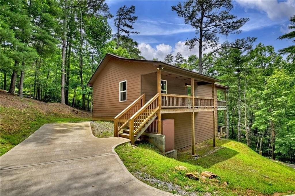 298 Spindrift Ct - Photo 2 of 35