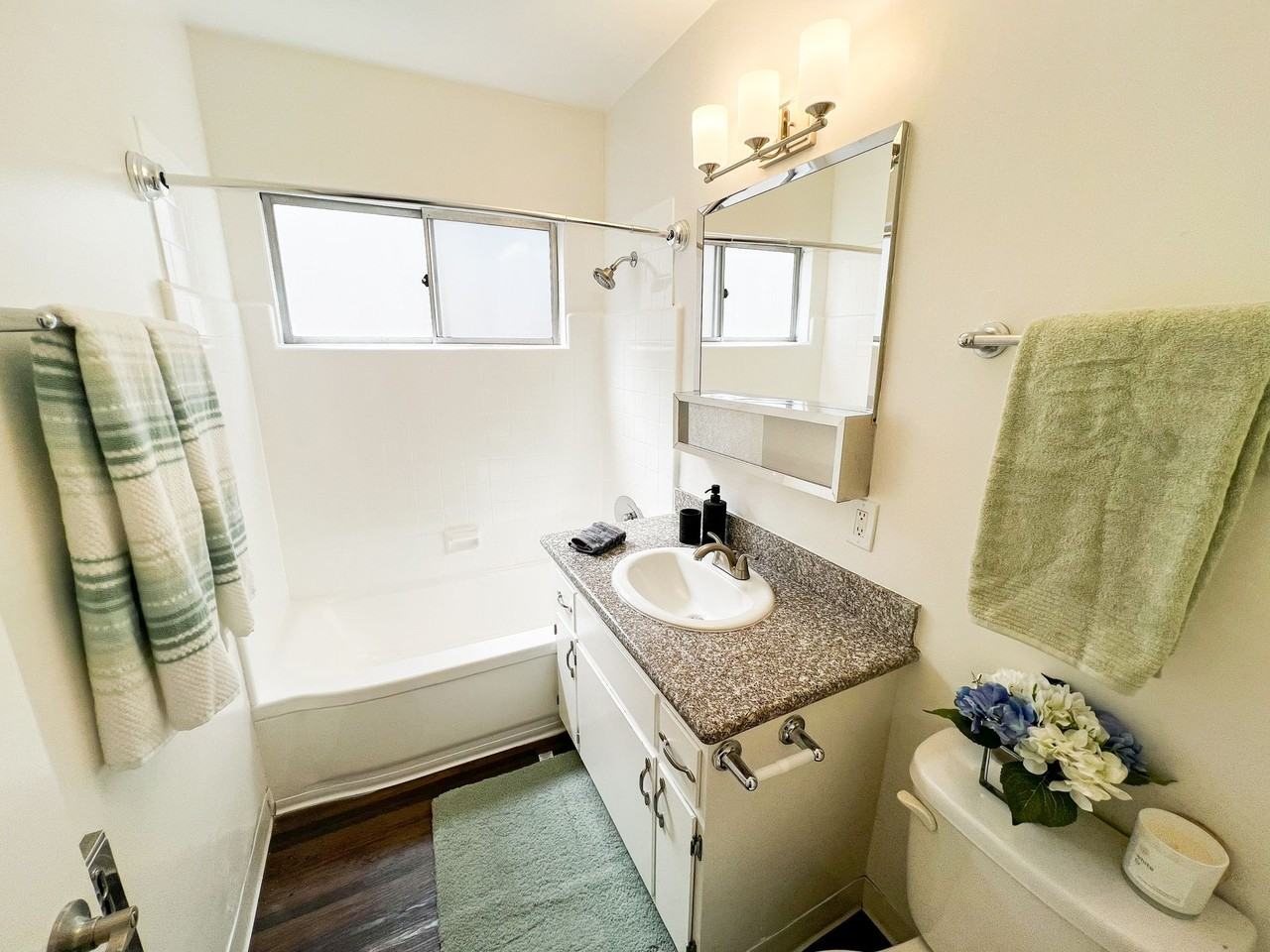 11839 Magnolia Apartments - Photo 6 of 16