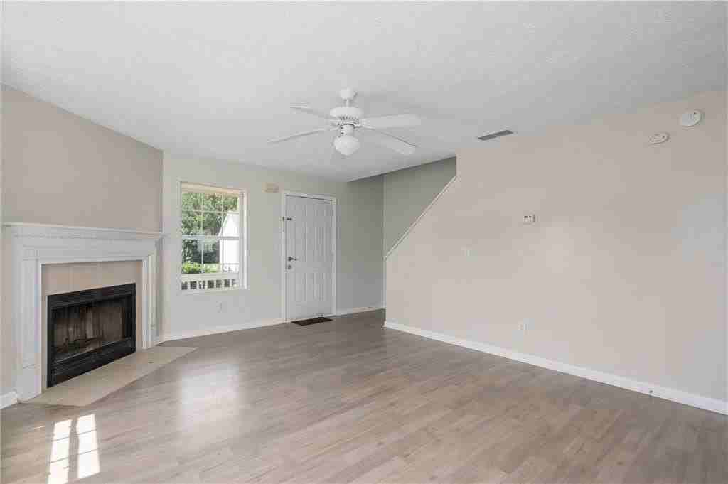 57 Inverness Trce - Photo 5 of 30