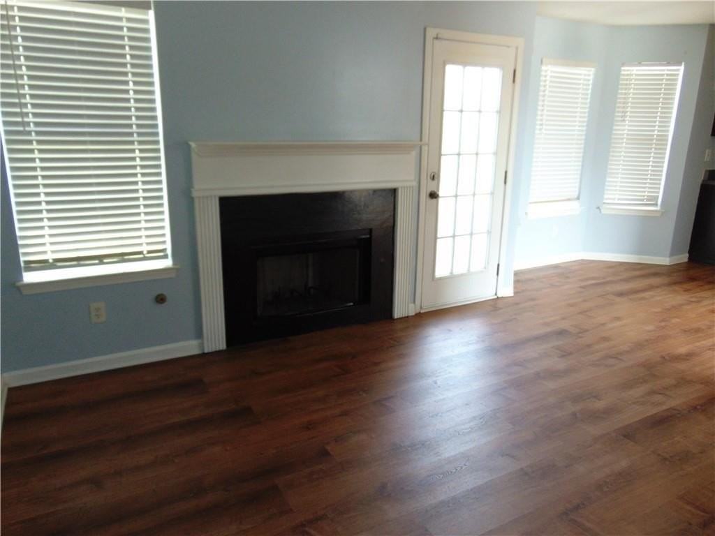 611 Dove Ln - Photo 7 of 25