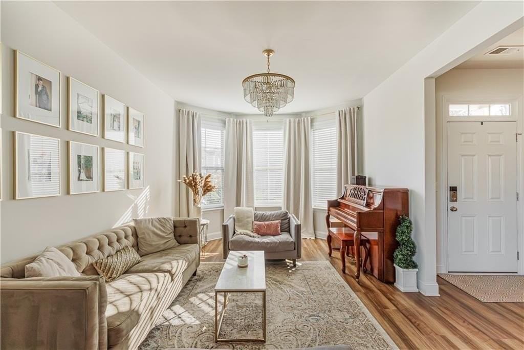 7835 Brewton Creek Dr - Photo 4 of 50