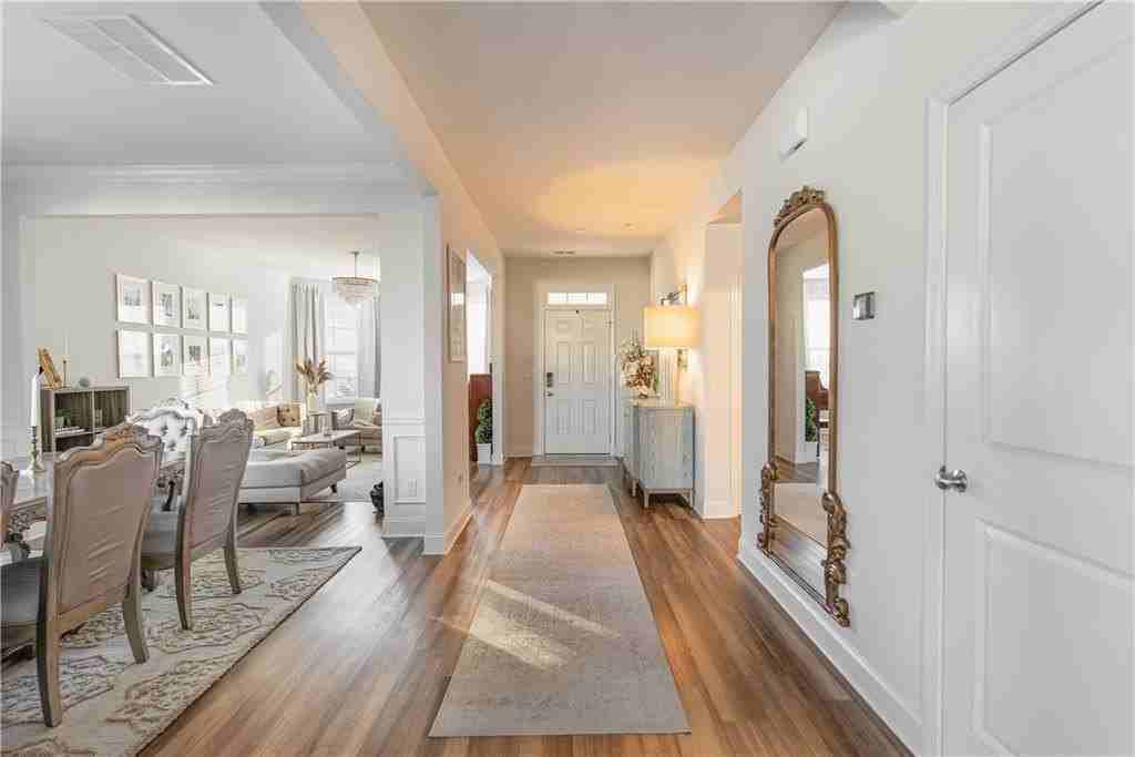 7835 Brewton Creek Dr - Photo 7 of 50