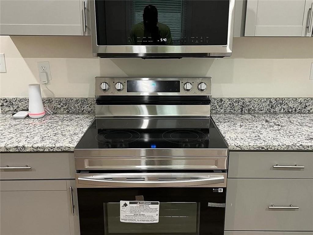 320 Camfield Ct Sw - Photo 4 of 11